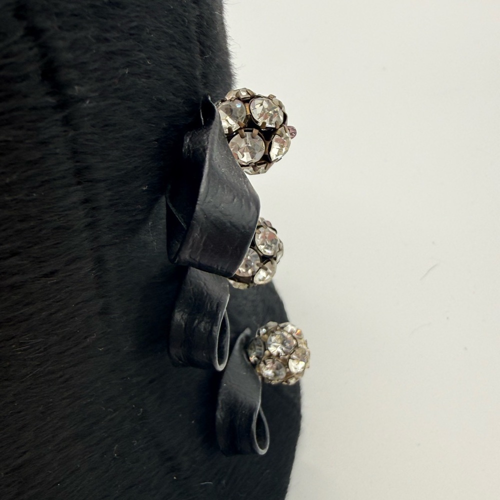 Christian Dior Chapeaux Jeweled Cocktail Hat (c. 1960–1962) Rare German‑Licensed - Picture 13 of 15